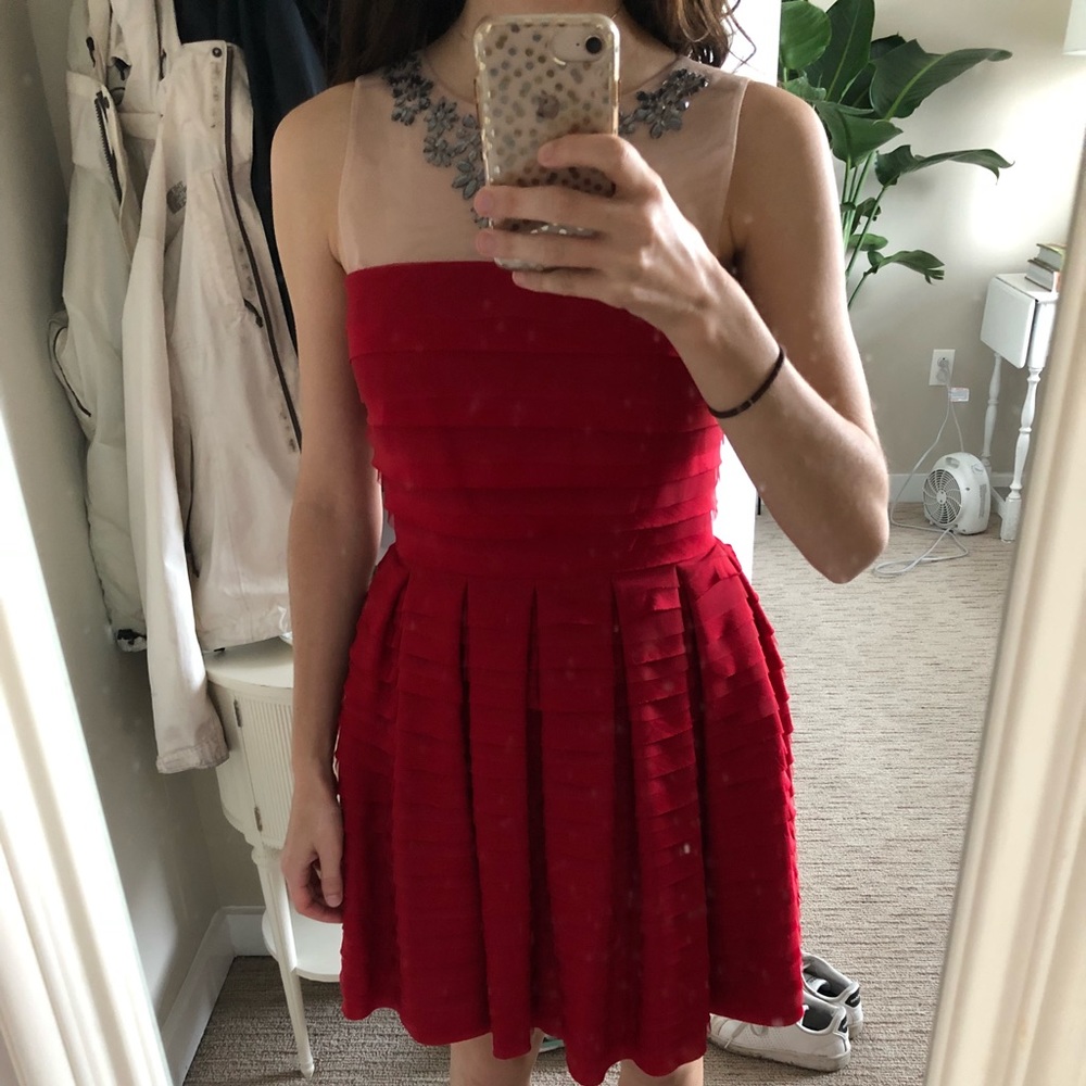 BCBG SIZE 0 COCKTAIL DRESS